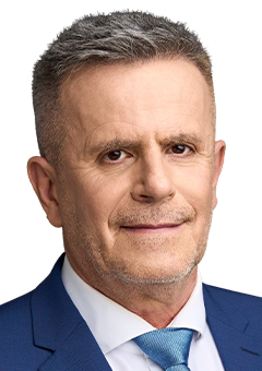 VARGA ZOLTÁN fényképe