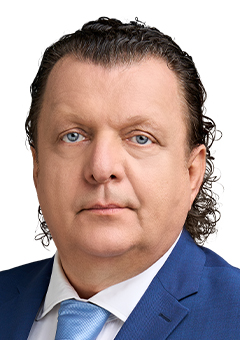 SÁROSY ZOLTÁN fényképe