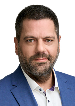 SERMER ÁDÁM fényképe