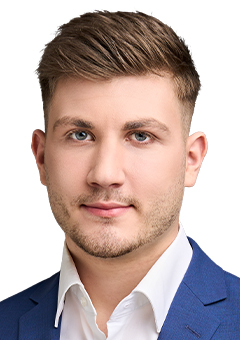 GYEKICZKI MÁRTON fényképe