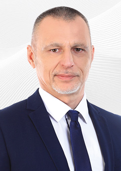 LÁNGFALVI ATTILA fényképe