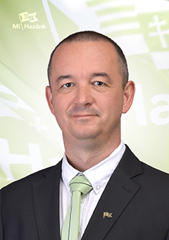 APÁTI ISTVÁN fényképe