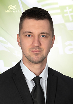 HUNYADI MÁTÉ fényképe