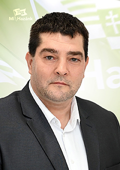 LÁSZLÓ ATTILA fényképe