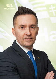 PAKUSZA ZOLTÁN fényképe