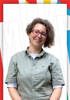 GONDA ESZTER fényképe